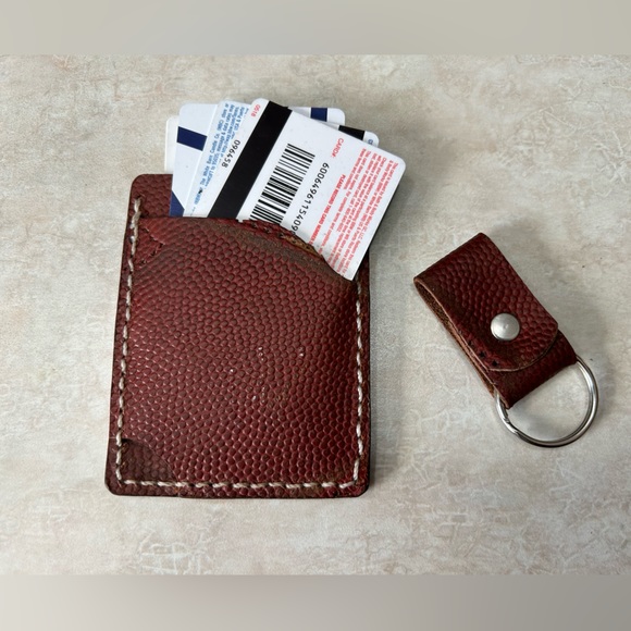 Vintage Football Leather Card Holder Front Pocket Wallet Hand Made W/key Chain - Picture 3 of 5
